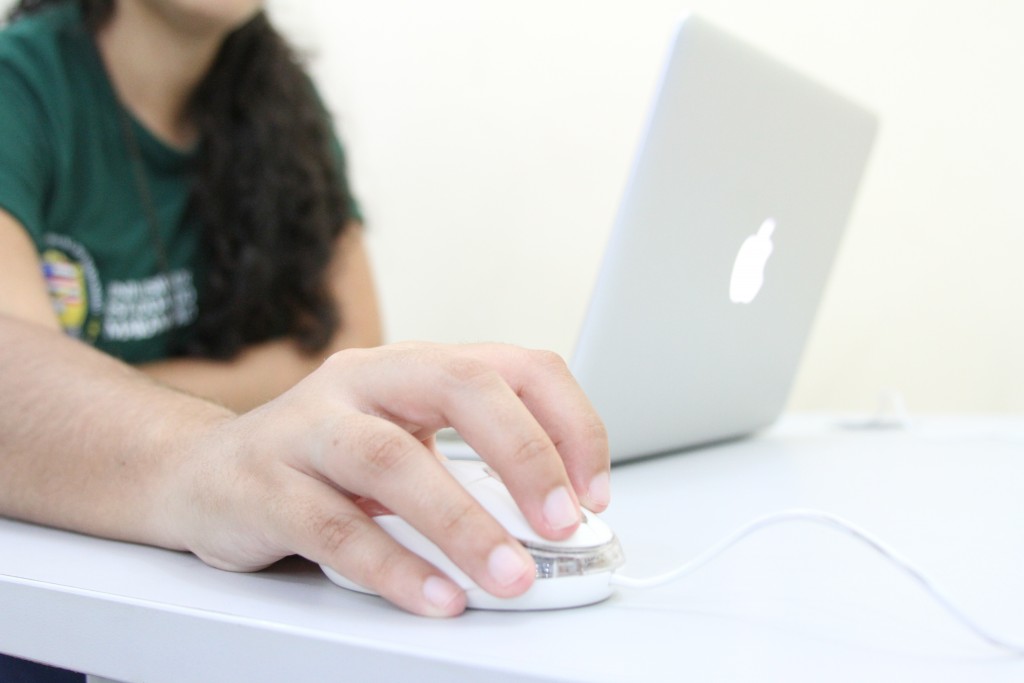 Aluna fazendo matrícula