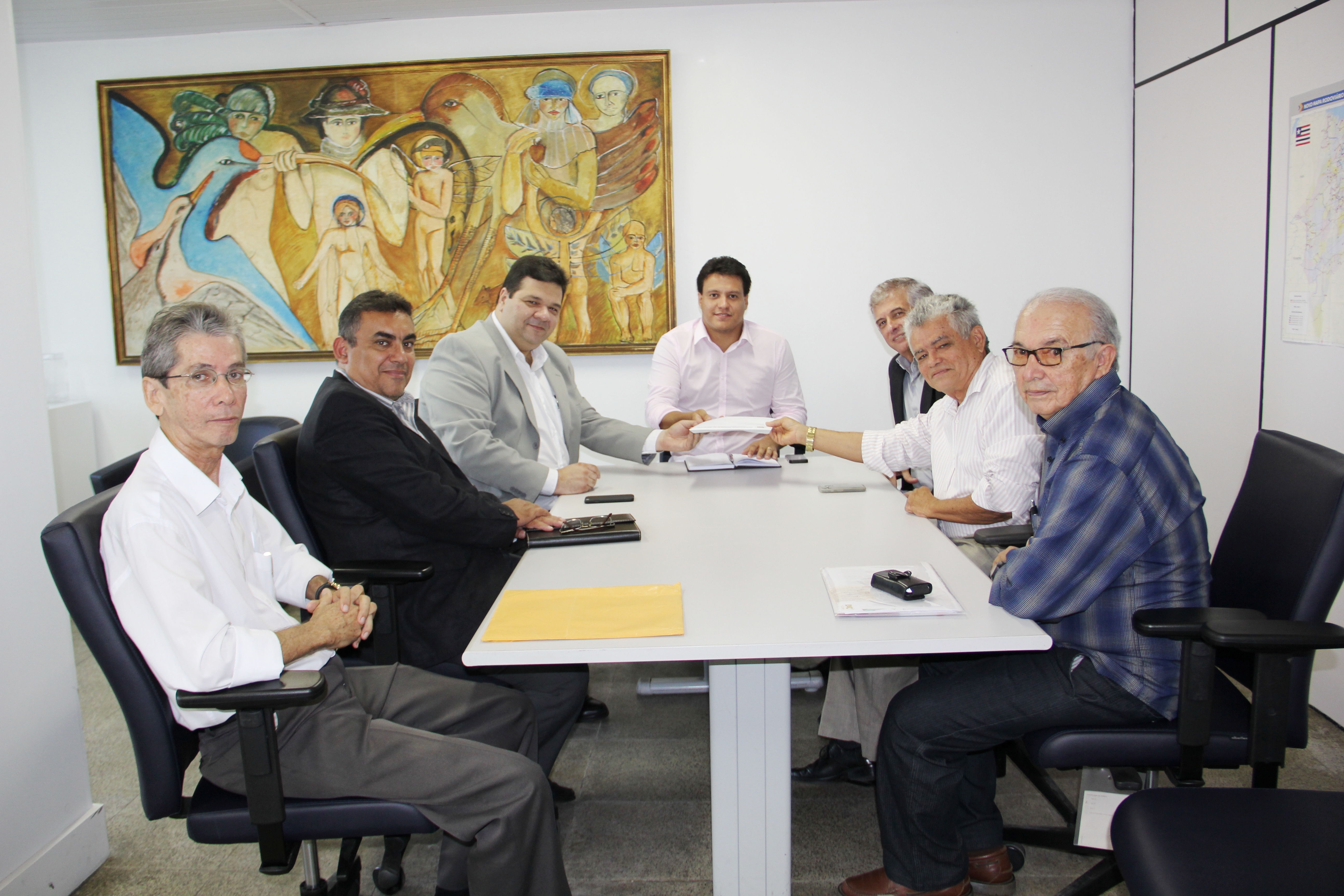 Proposta de tabela salarial docente é entregue na SEGEP