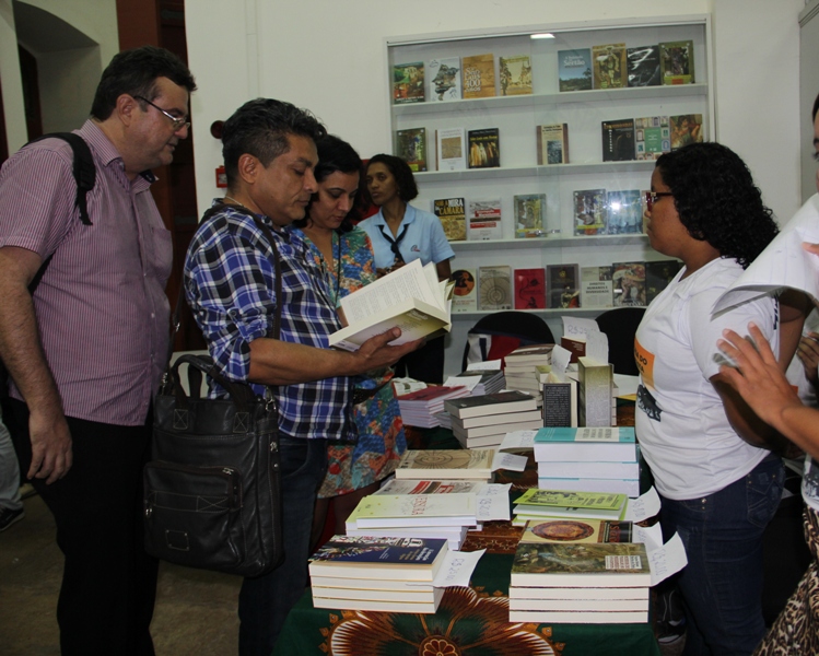 Lançamento de Livros durante o IV Simpósio de História do Maranhão Oitocentista