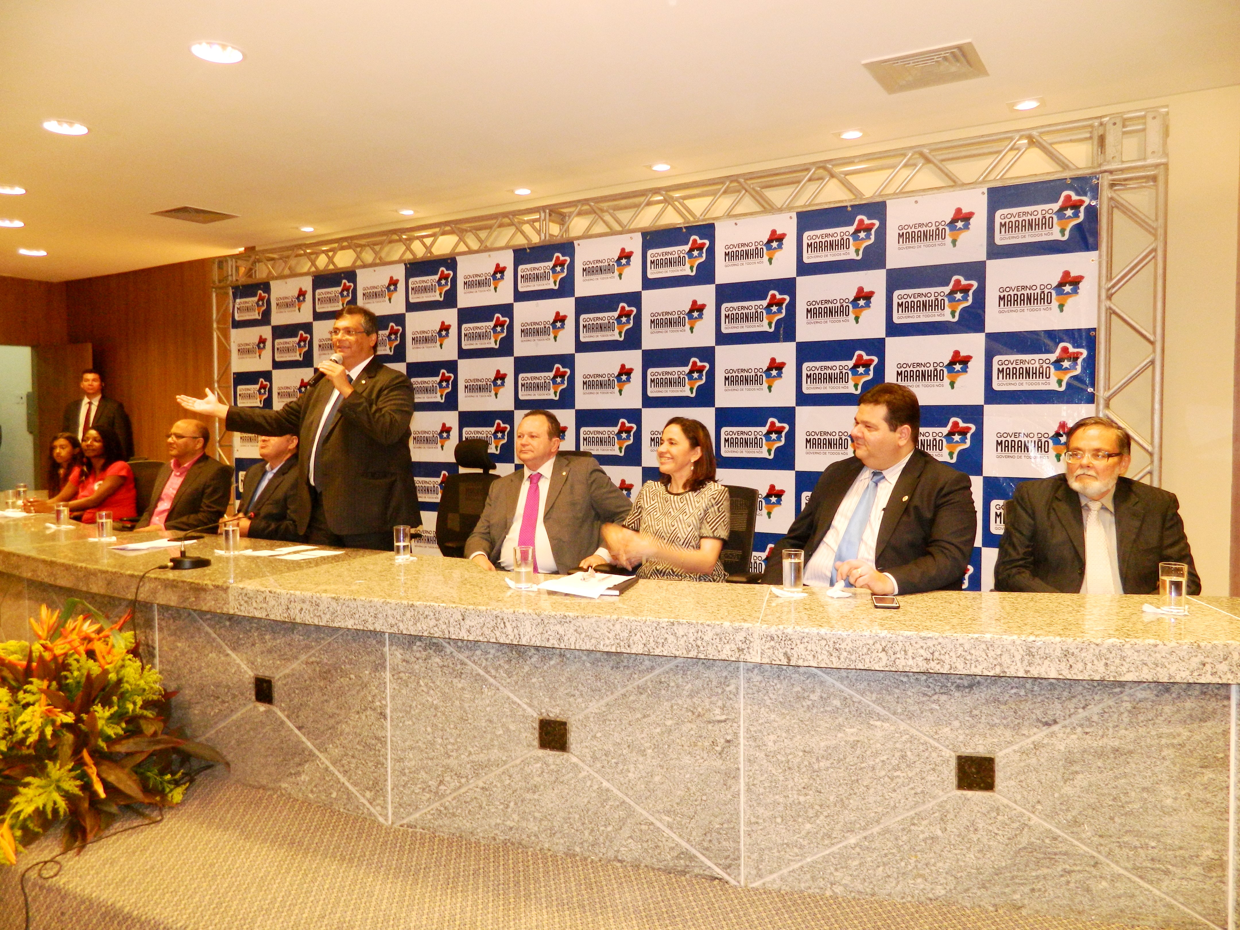 UEMA assina convênio visando a erradicação do analfabetismo no Maranhão