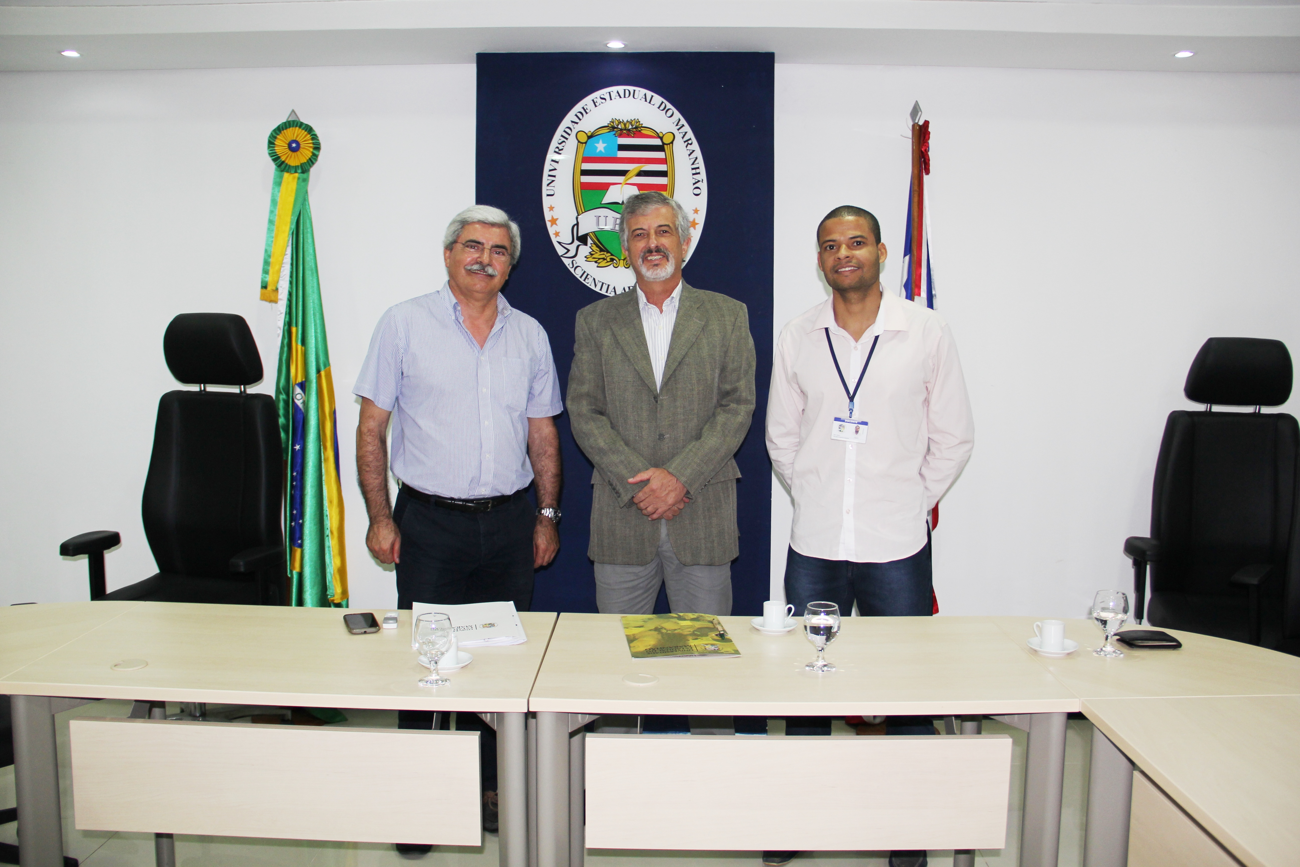 UEMA assina acordo de cooperação com Universidade de Portugal