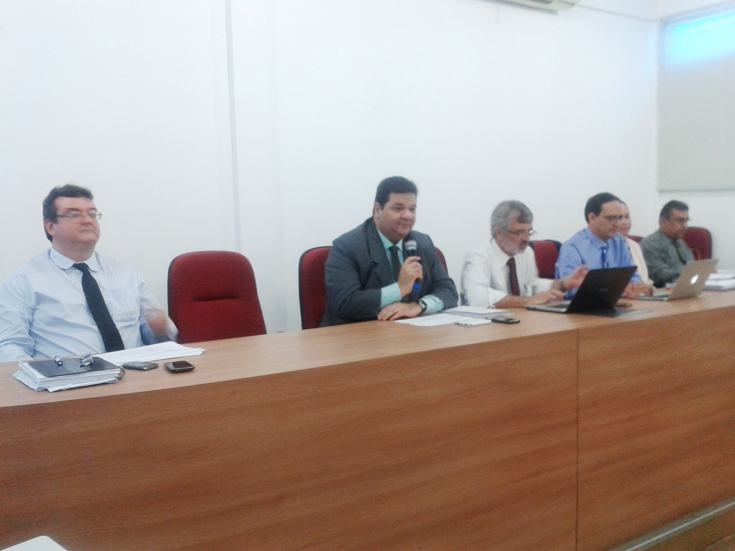 UEMA reúne Conselhos Superiores