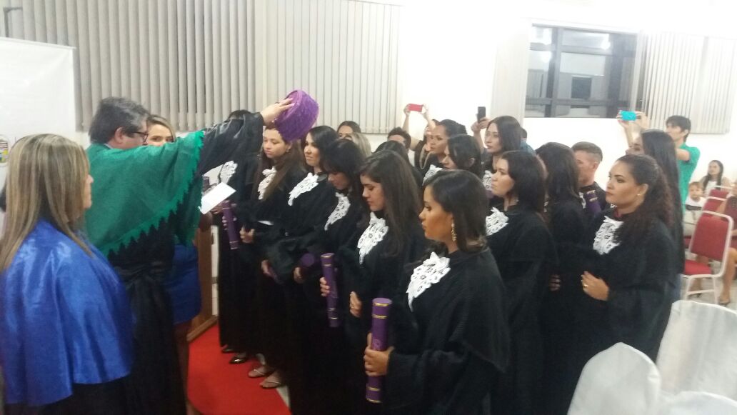 Colação de Grau em Presidente Dutra gradua 21 formandos