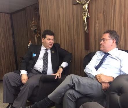 Reitor é recebido em Brasília por senadores do Maranhão