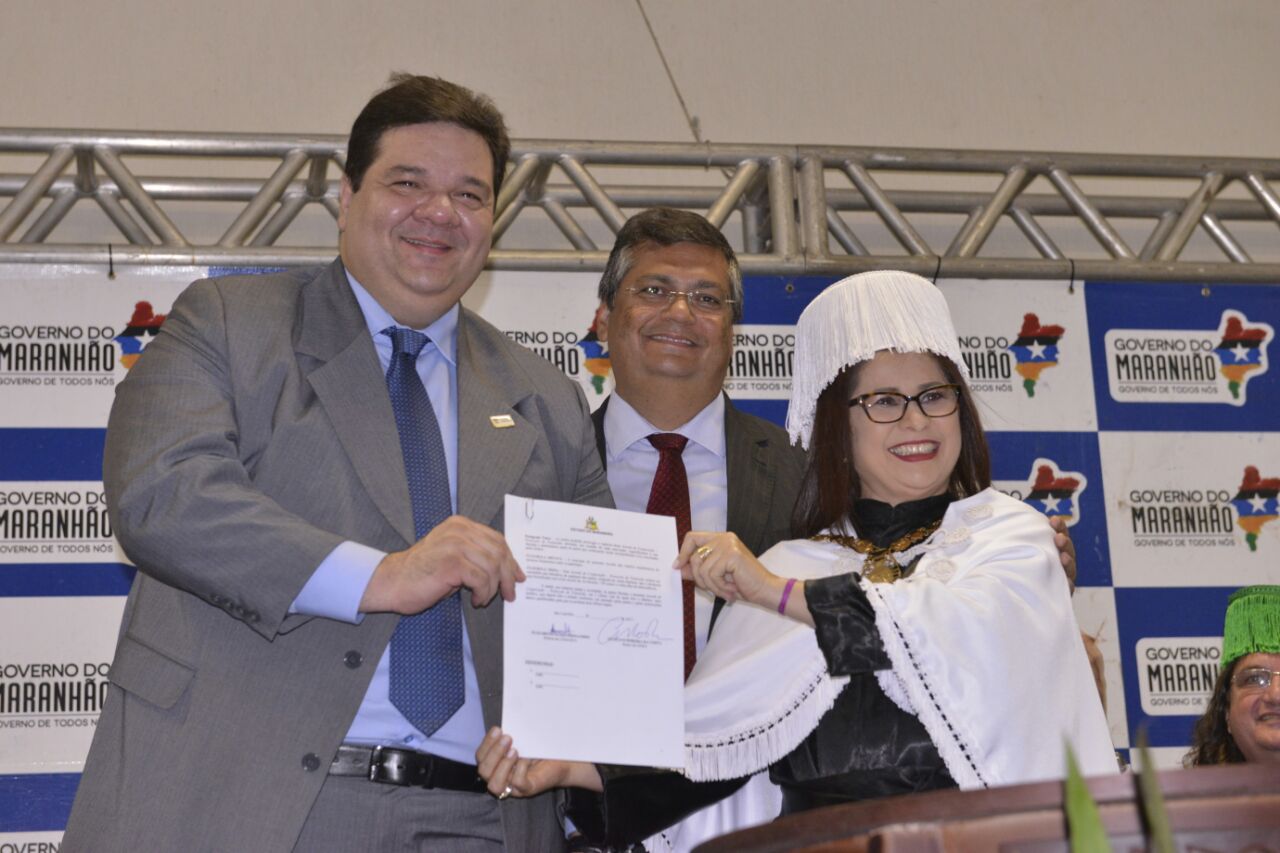 Reitor da UEMA prestigia posse da reitora da UEMASUL