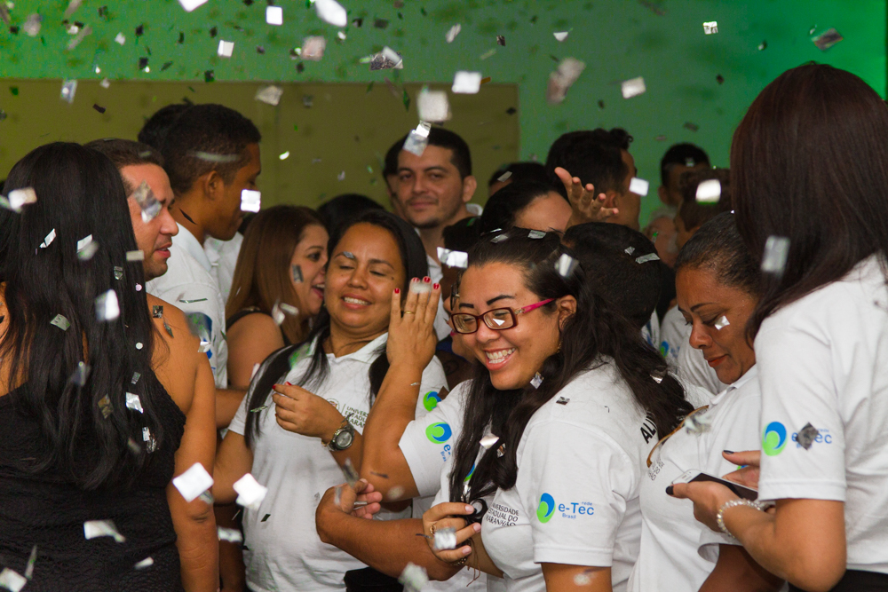 São Luís: Mais de 300 alunos concluem cursos técnicos a distância da UEMA