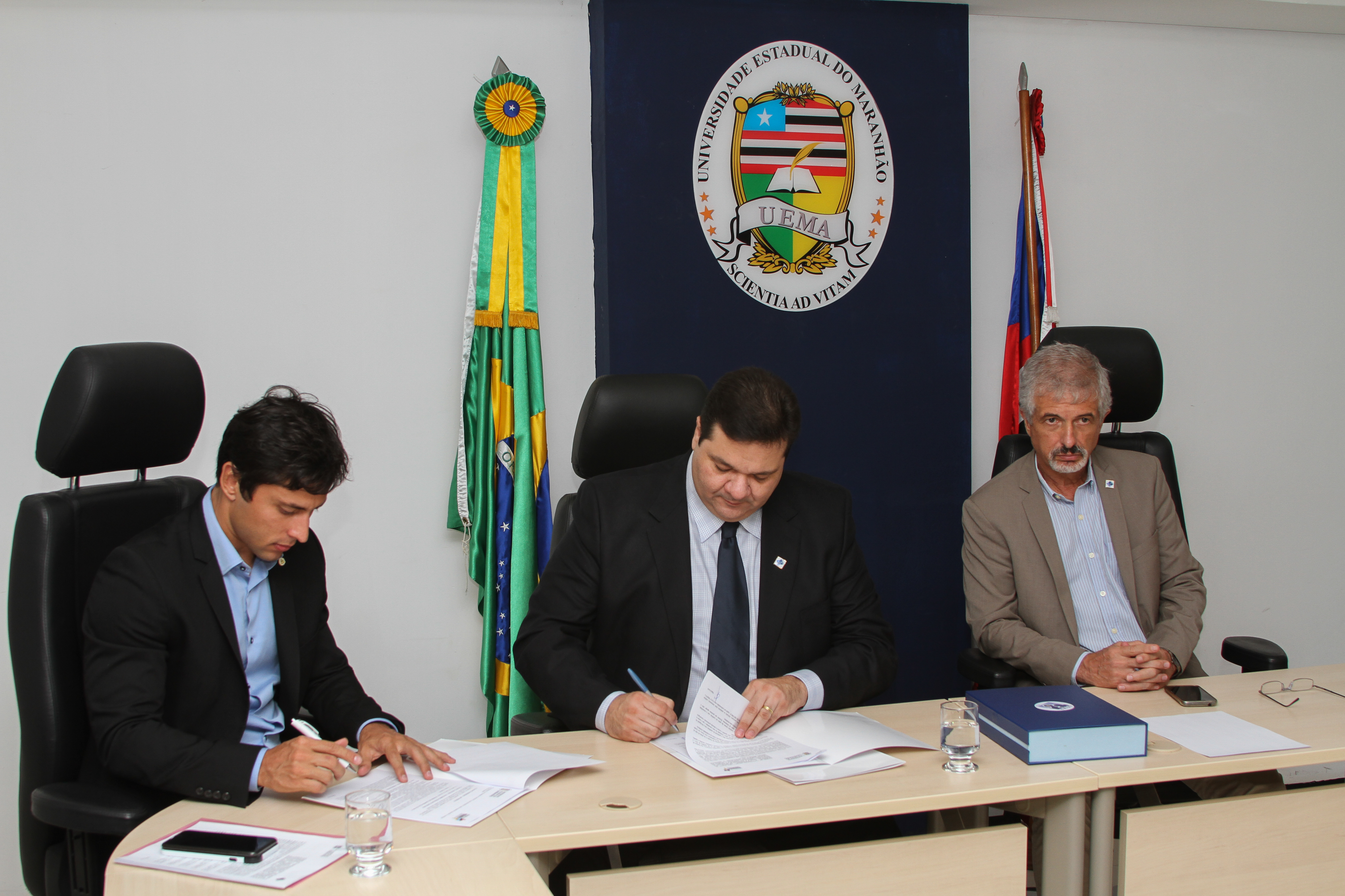 UEMA e PROCON/MA firmam parceria