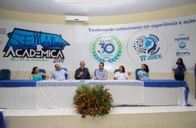 Semana Acadêmica encerra com apresentações de projetos de extensão e premiações de trabalhos