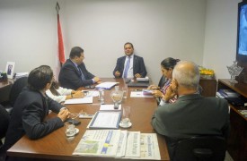 Reitor da UEMA reúne com senadores em Brasília