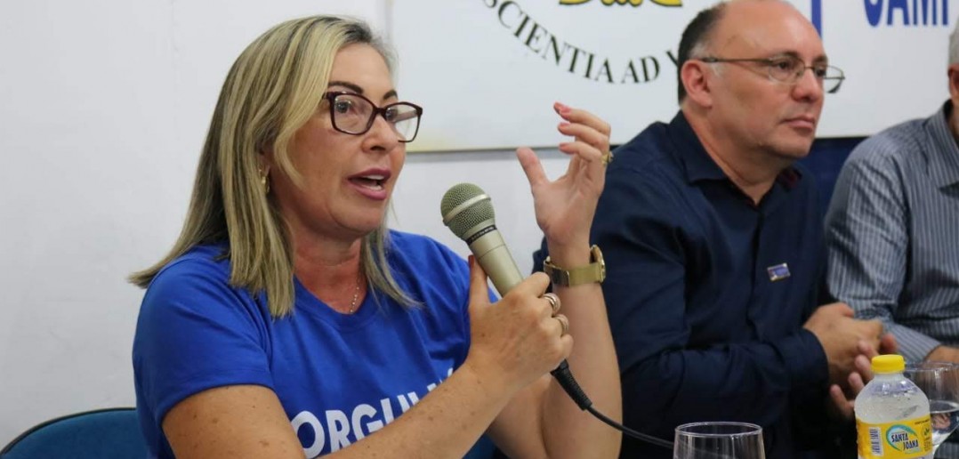 42ab7a3a-c2e6-4c9d-8bf4-6e336d644fdf