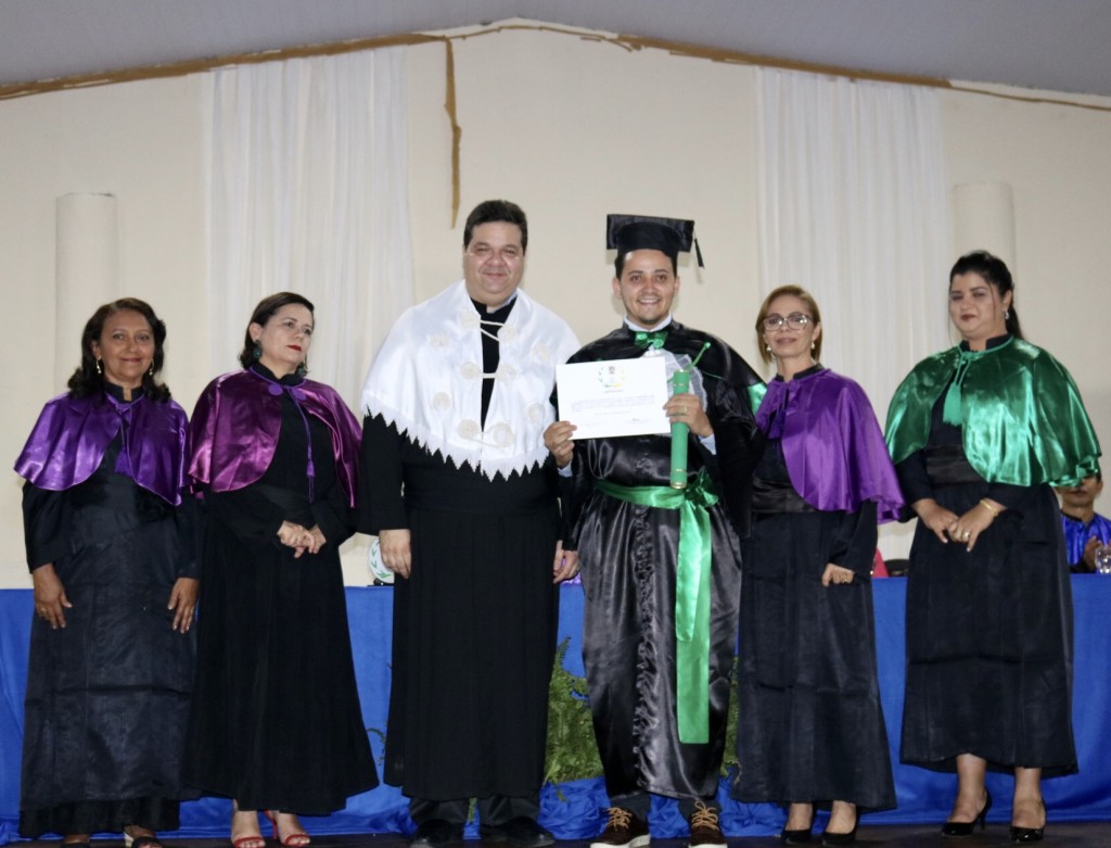 4EC69DB6-51B2-4D0E-BA42-3190291D1EE3