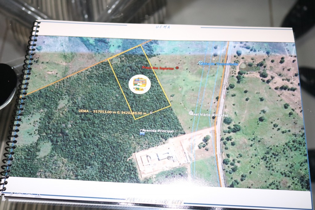 D1B3B286-E2EA-40E0-B197-7D142894C50C