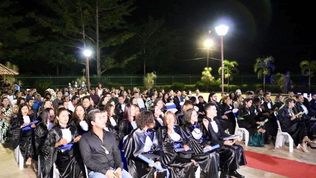 E8249918-3F77-48D9-81DD-CF463079763C