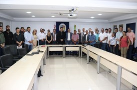 UEMA reúne com entidades e empresários da área da construção civil