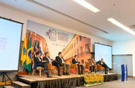 Autonomia, diversidade e inserção social das universidades públicas são temas debatidos no 65º ABRUEM