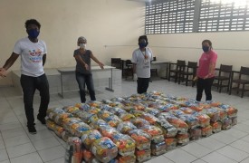 UEMA encerra campanha solidária com 200 cestas de alimentos doadas para o CRAS da Cidade Operária