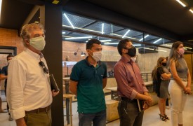 UEMA discute possível parceria com grupo Mateus sobre programa de trainee para alunos da graduação