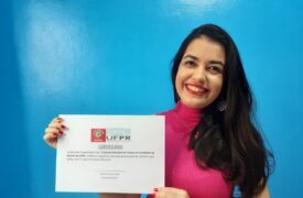 Egressa do Curso de Letras conquista 3º lugar em Concurso Nacional de Poesia