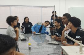 Curso de Física desenvolveu o projeto “Todo Mundo nas Ciências” e recebeu estudantes da Escola Profa. Margarida Pires Leal