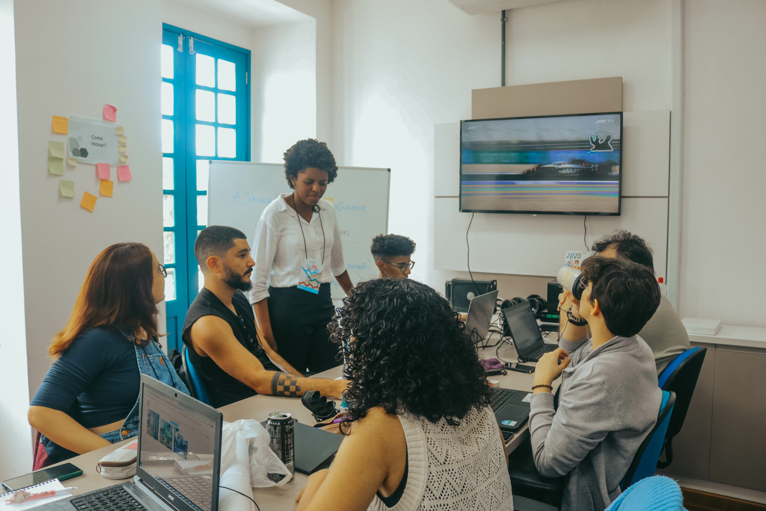 Uema impulsiona a inovação com sucesso no Startup Weekend Cidades Inteligentes em São Luís