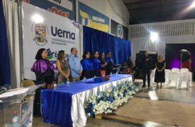 Programa Ensinar celebra colação de grau de novos professores em Santa Luzia do Paruá