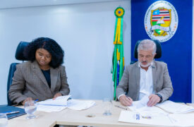Uema assina Acordo de Cooperação com Instituto Moçambicano para a formação de professores em mestrado e doutorado