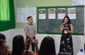 Alunos de Letras do Programa Ensinar discutem o latim e ensino de línguas latinas durante seminário