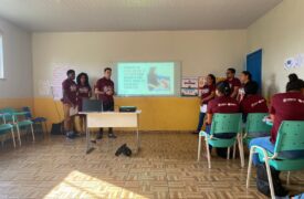 Alunos de Geografia do Programa Ensinar analisam metas do Plano de Educação durante seminário