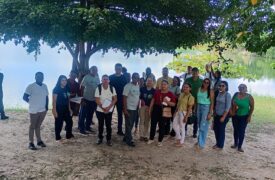 Alunos de Geografia do Programa Ensinar analisam desigualdades urbanas durante aula de campo em Teresina