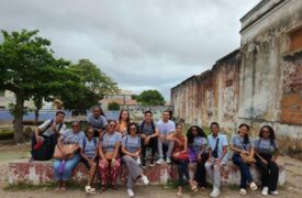 Alunos de Ciências Sociais do Programa Ensinar vivenciam aula de campo sobre identidade na pós-modernidade em Codó