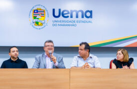 Uema realiza aula inaugural do doutorado em Letras no Campus Paulo VI