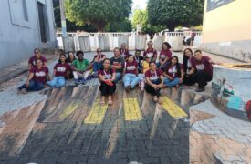 Alunos de Geografia do Programa Ensinar participam de aula de campo sobre geografia urbana