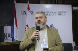 Professor do Campus Pedreiras participa de fórum internacional no Paraguai
