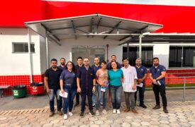 Alunos do ProfiTec conhecem práticas laboratoriais de monitoramento da água em visita ao LAQUA/SENAI